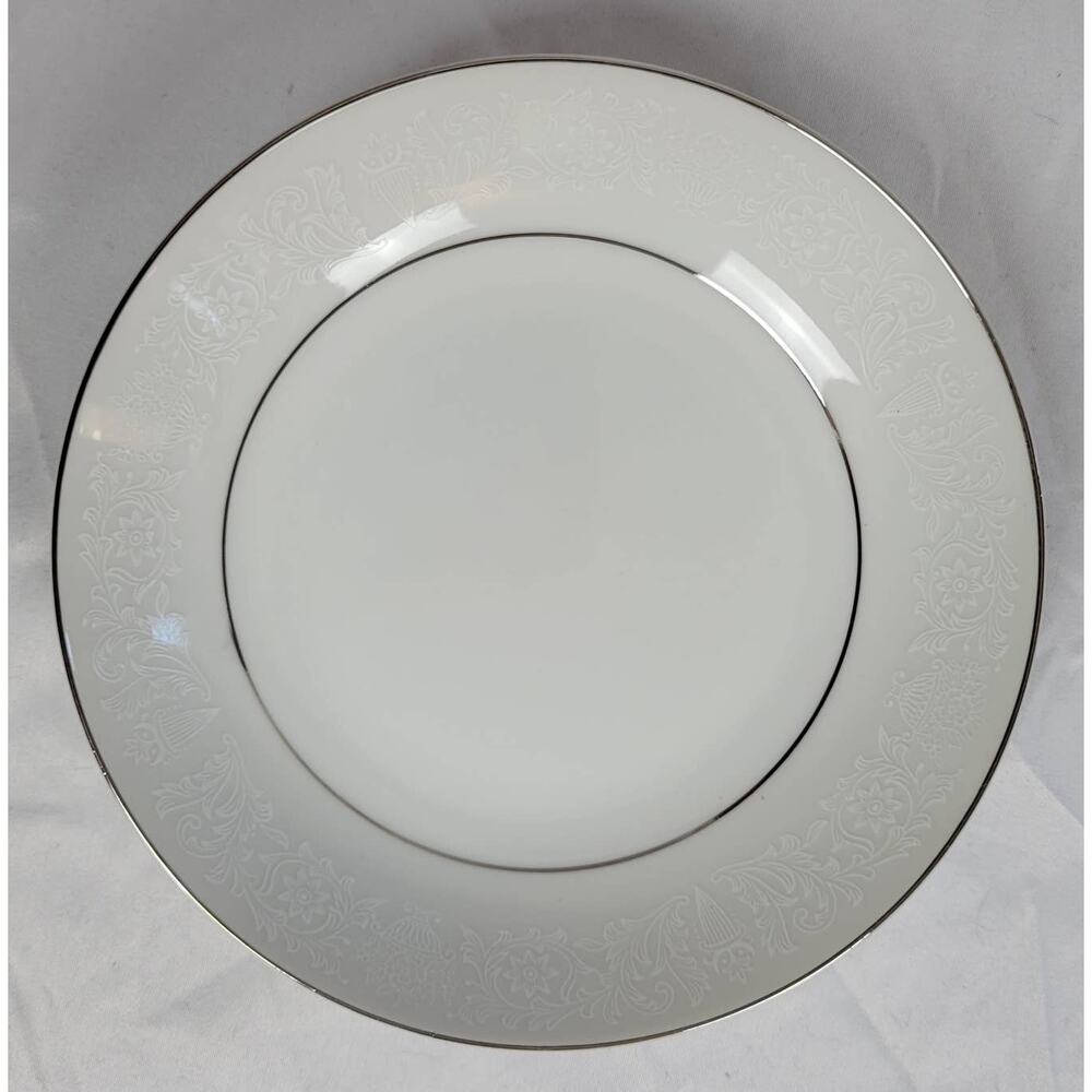 Crown Victoria Lovelace 5.5" China Bowl